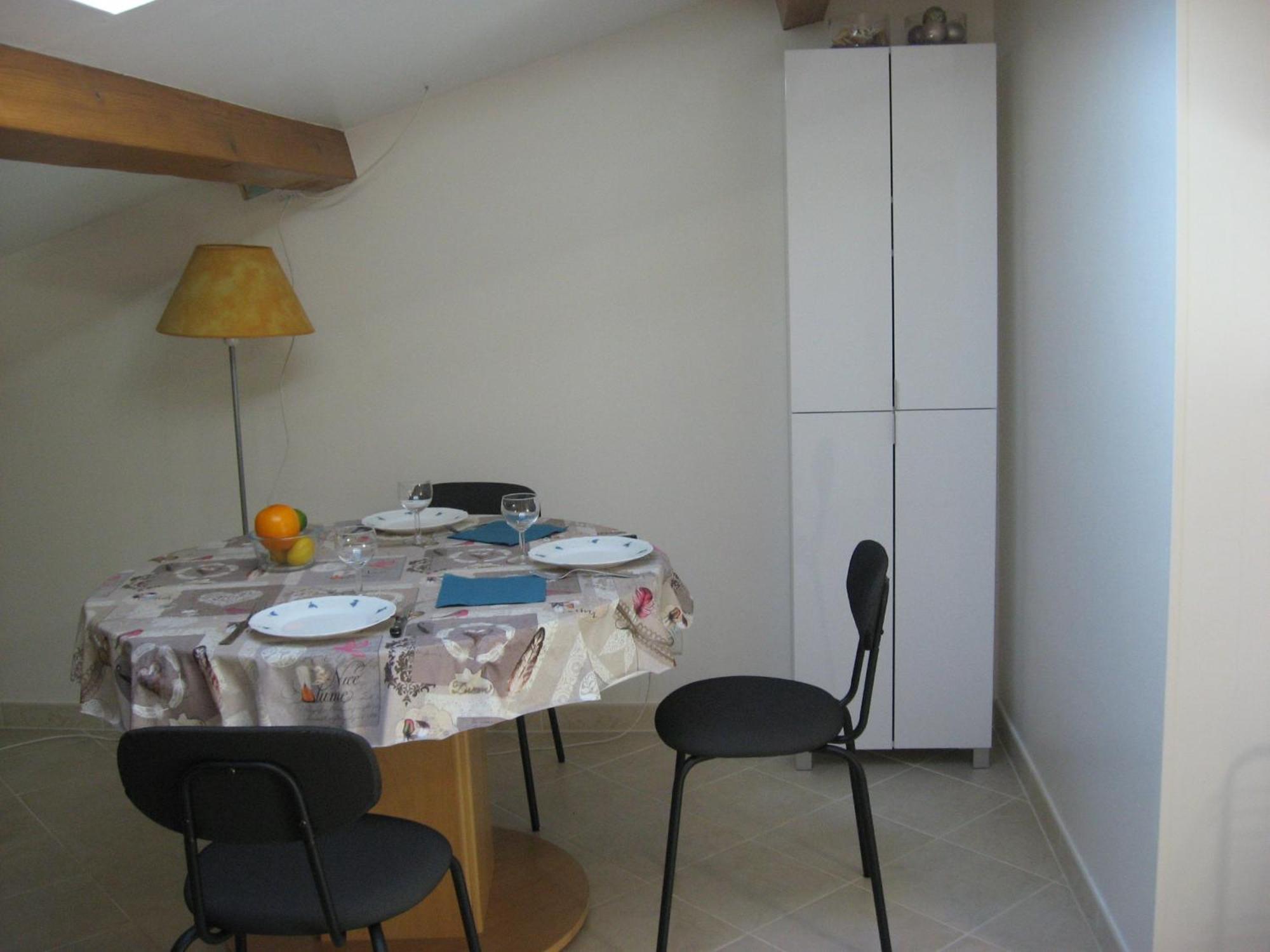 T 2 Avec Velux Sous Les Combes De 34 M2 Leilighet La Londe-les-Maures Eksteriør bilde
